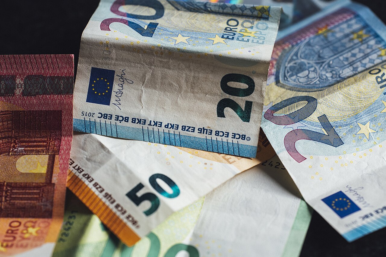 Euro Bölgesi: Dayanıklı Büyüme, Endişe Verici Enflasyon – ABN AMRO