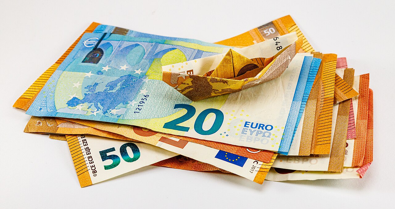 Euro, zayıf ABD istihdam verisinden destek buluyor
