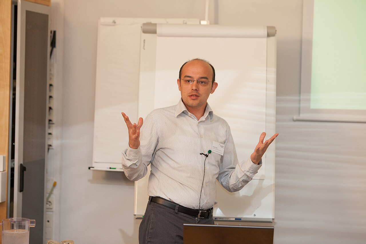 Orta Doğu: Suudi Havalimanı'na yeni saldırı; risk-on/risk-off dengeleri piyasaları şekillendirecek